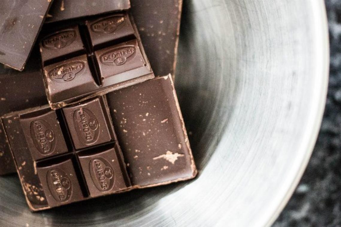 Politie arresteert trio vanwege verdachte koeltassen vol chocolade