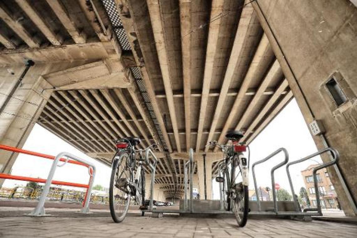 Bruggen en viaducten in Vlaanderen niet langer strak om de drie jaar geïnspecteerd