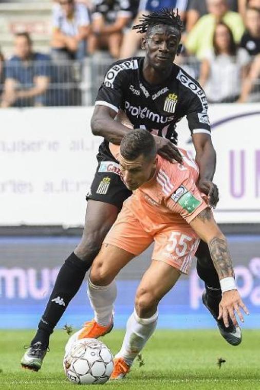 Antwerp neemt Amary Baby over van Charleroi