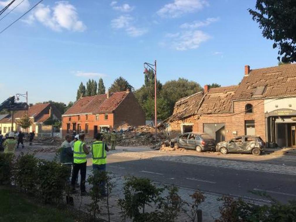 Levenloos lichaam aangetroffen onder puin