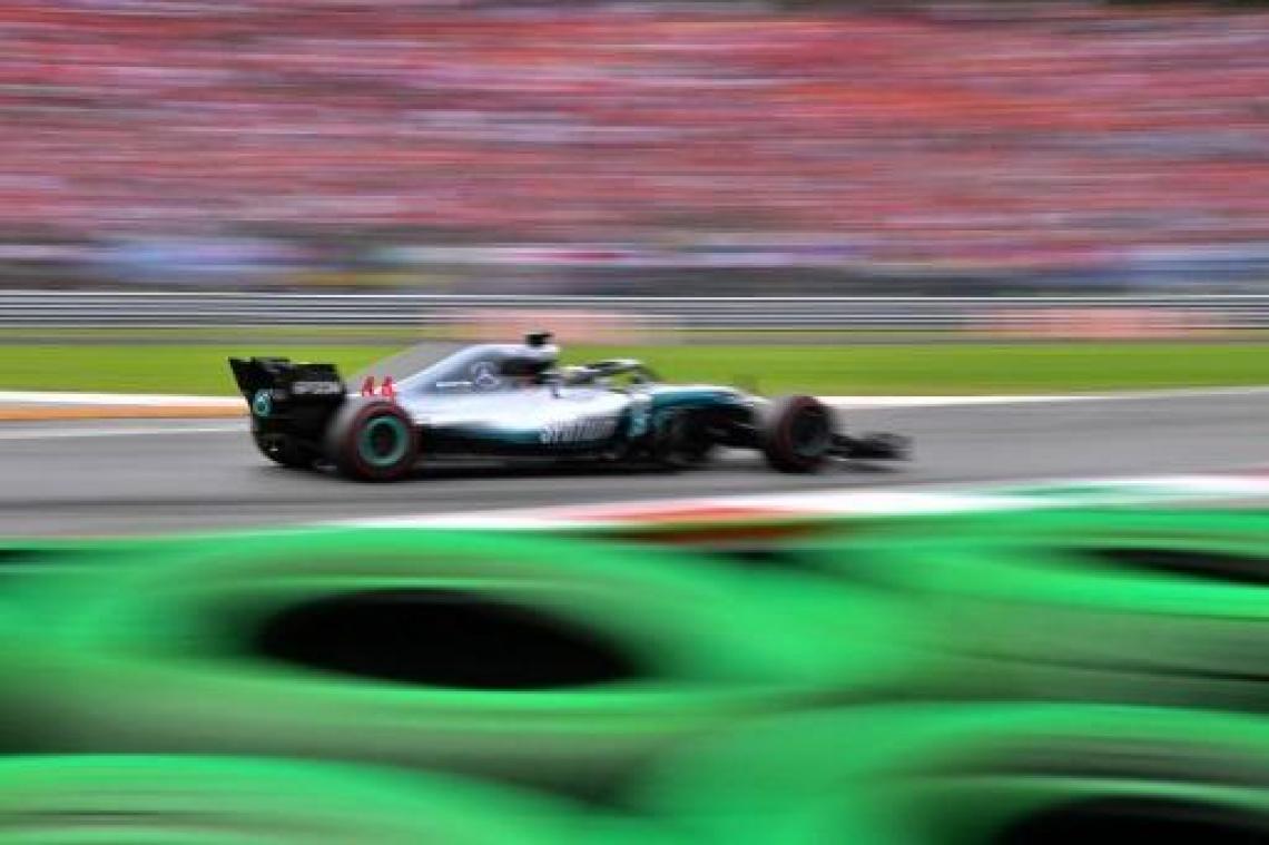 Hamilton houdt Ferrari van de zege in Monza, Vandoorne 13e