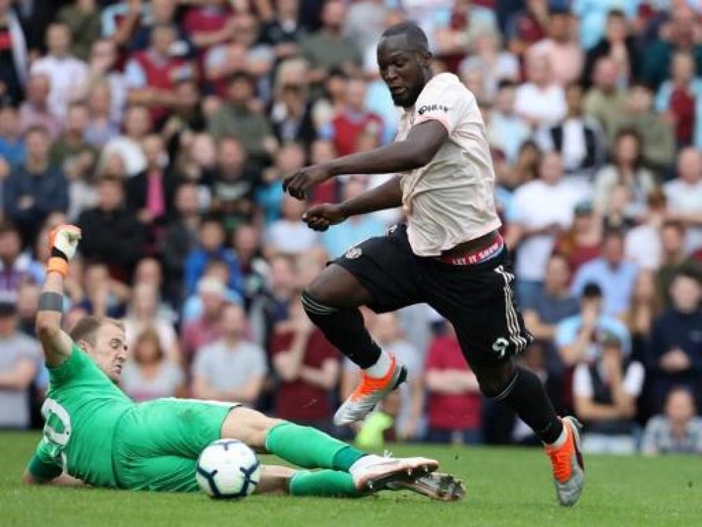 Romelu Lukaku maakt er twee tegen Burnley en schenkt Man United de zege