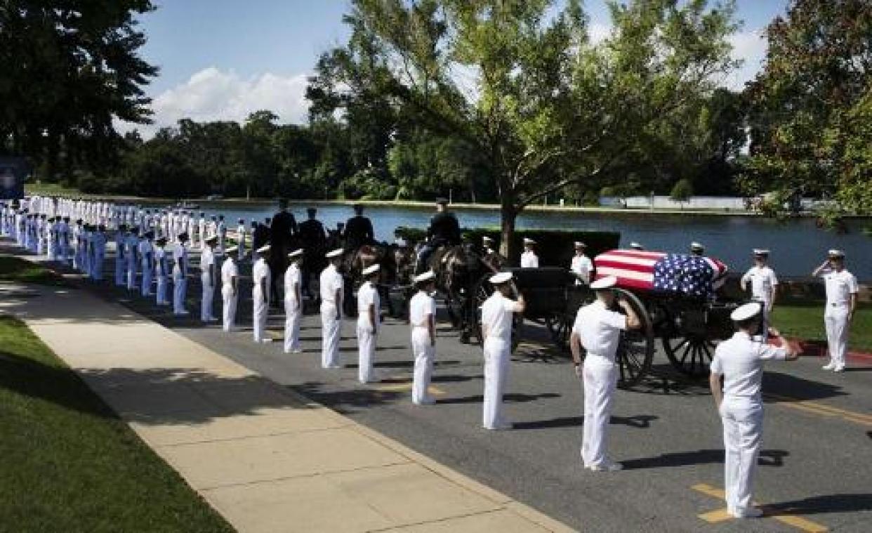 Overlijden McCain - McCain bijgezet aan marineacademie in Annapolis