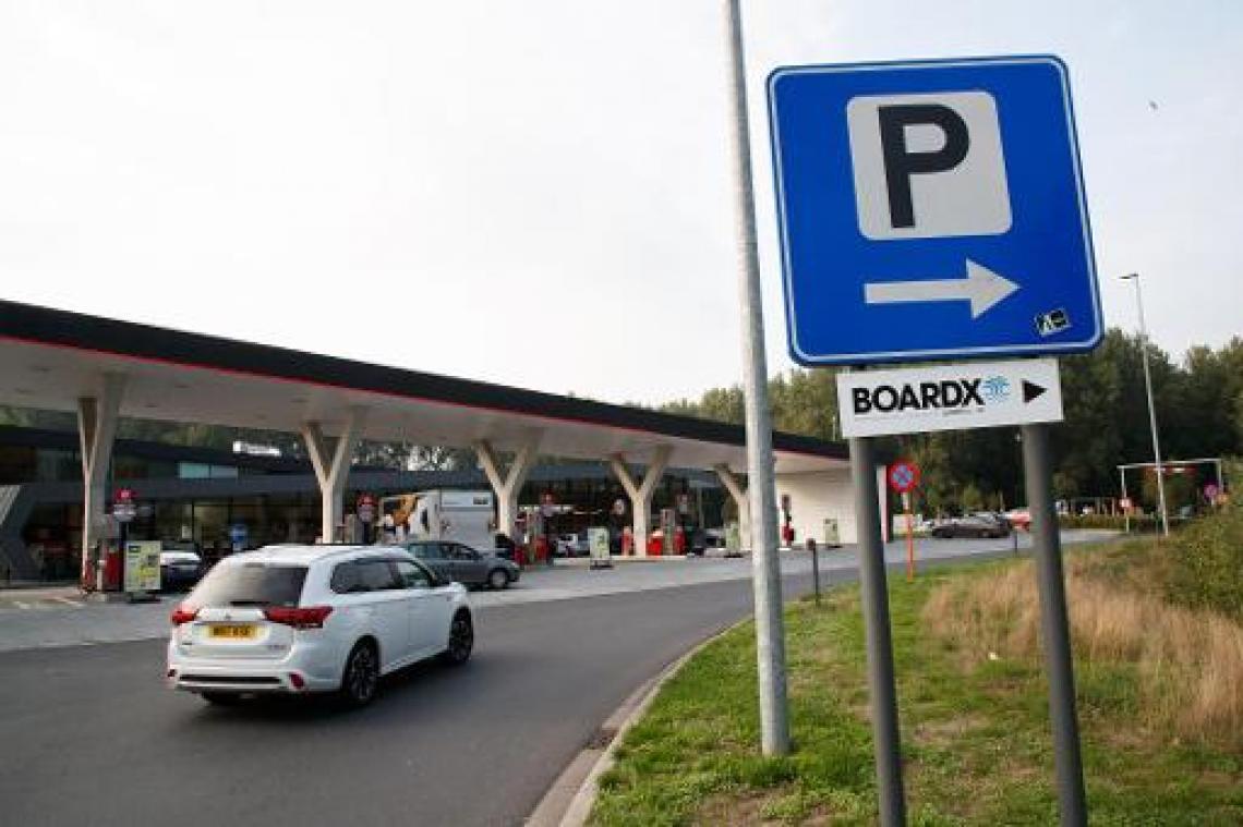 Snelwegparking Jabbeke blijft zeker drie maanden 's nachts dicht