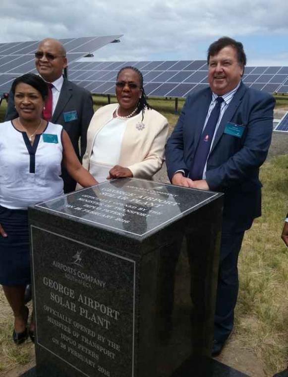 Zuid-Afrika opent eerste vliegveld op zonne-energie