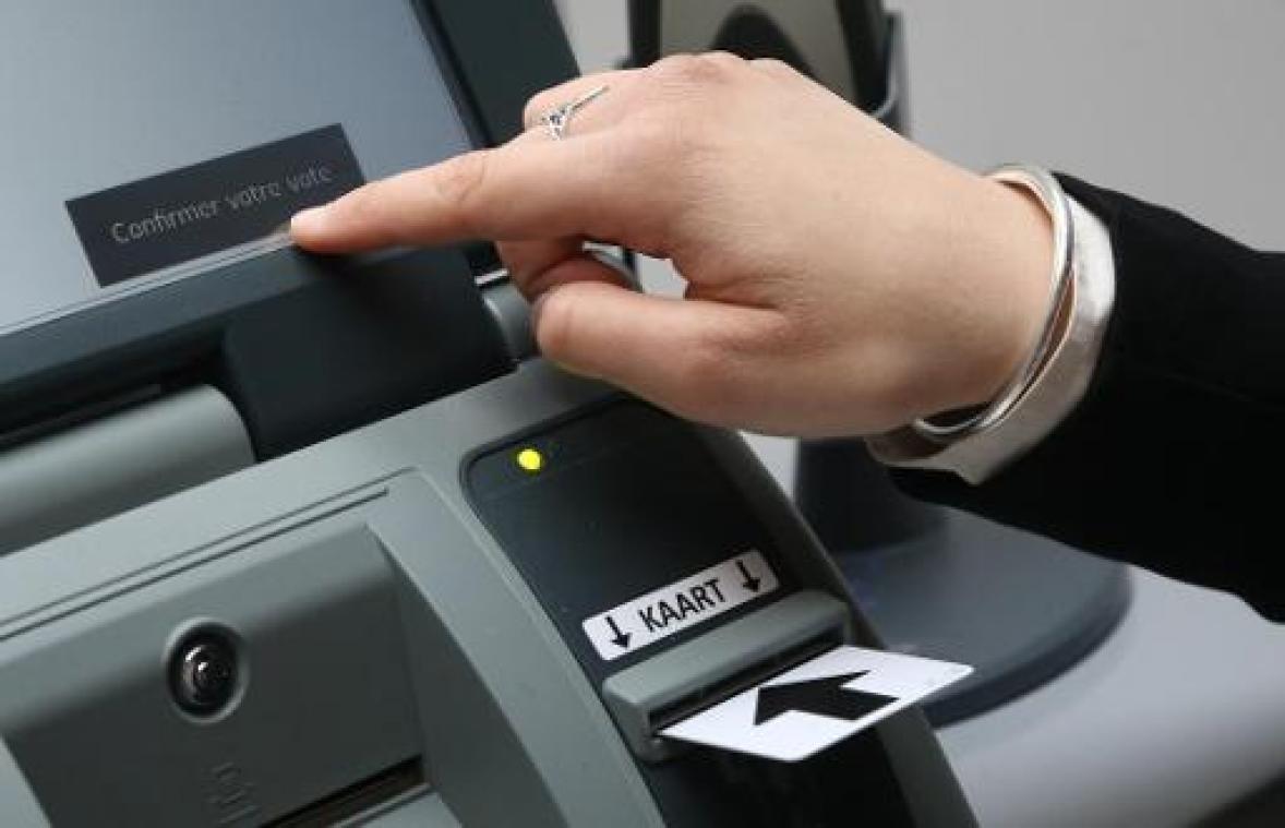 "Zes procent meer voorkeurstemmen bij elektronisch stemmen"