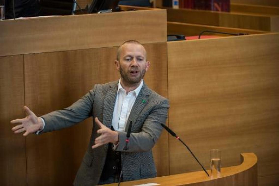 Groen hekelt schizofrene uitspraken van Vervoort