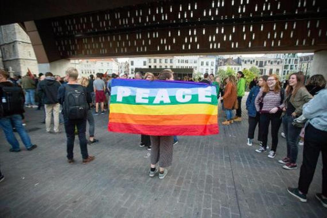 Schild & Vrienden - Actie in Gent tegen Schild & Vrienden lokt 600-tal deelnemers