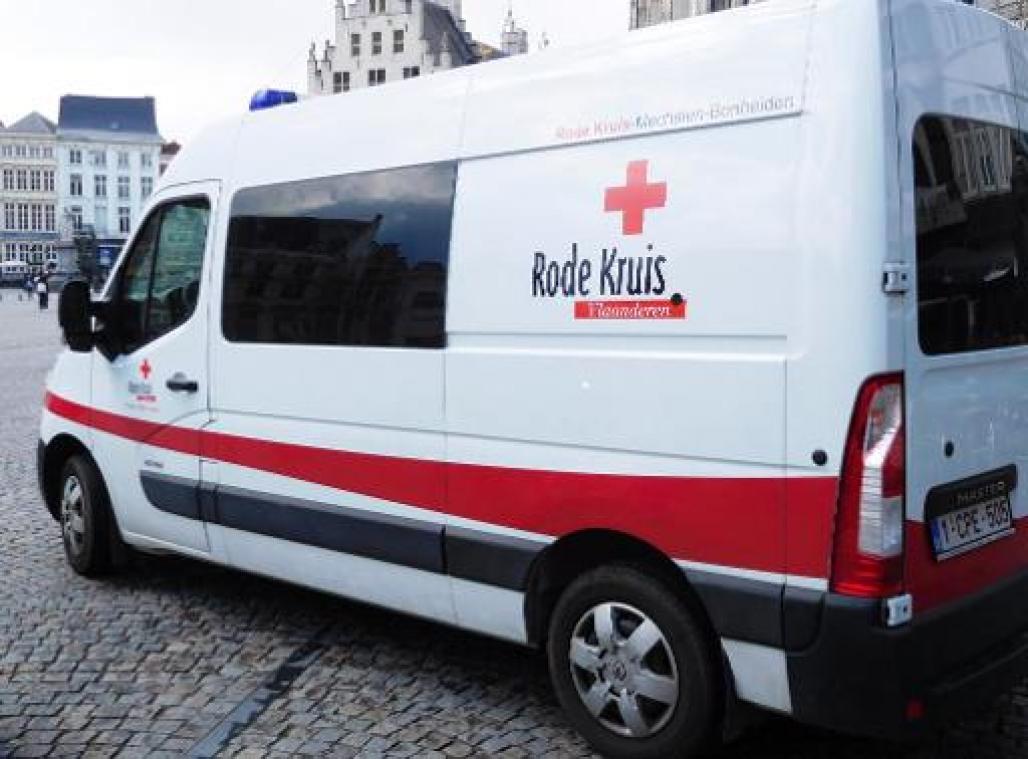 Rode Kruis-Vlaanderen leert kinderen hoe ze 112 moeten bellen