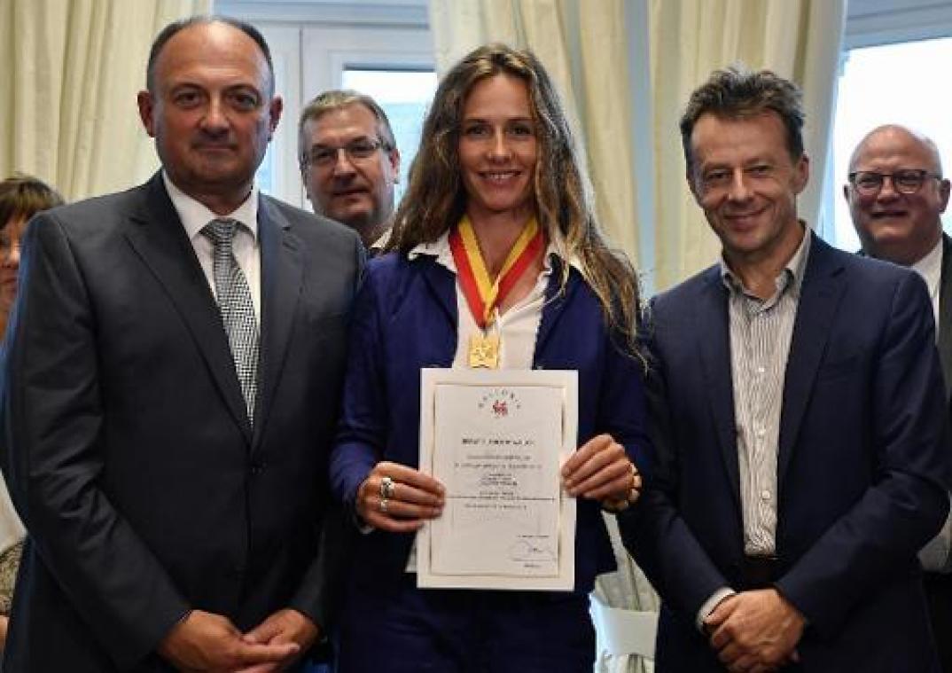 Slachtoffers van aanslag in Luik, Eden Hazard en Cécile de France gehuldigd