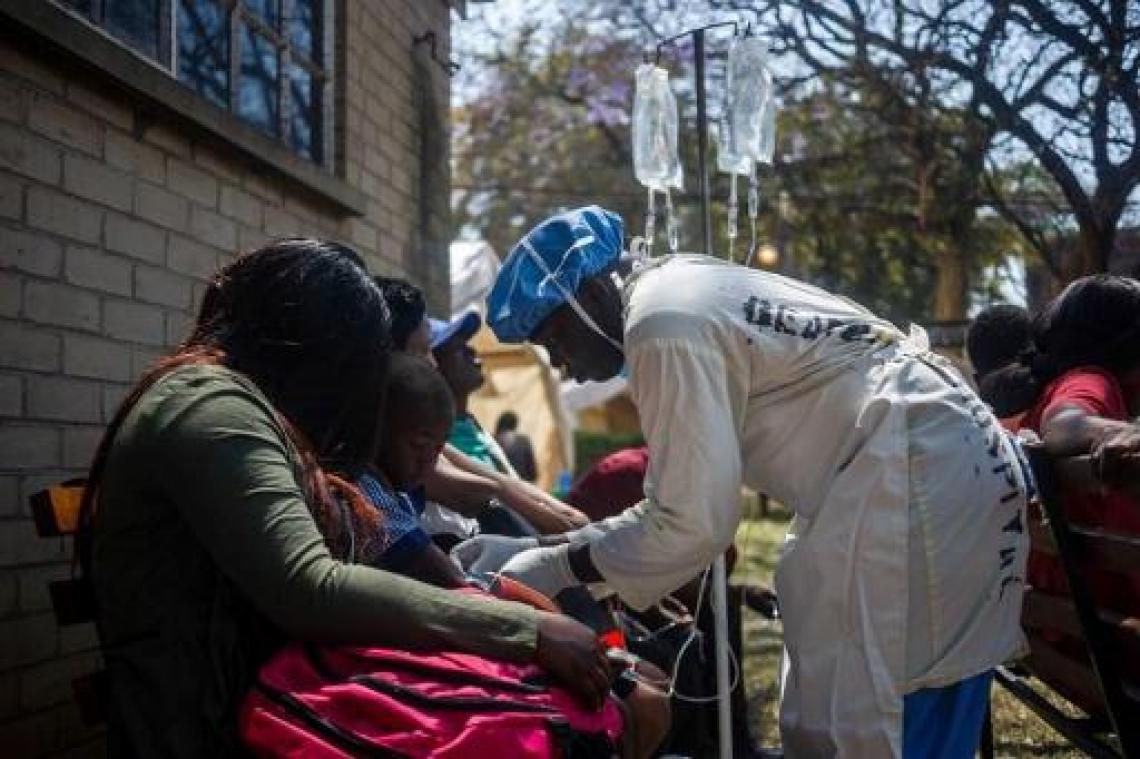 Al 24 doden door cholera in Zimbabwe