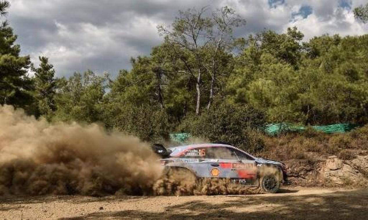 Rally van Turkije - Ophangingsproblemen voor Neuville die zo leiding verliest