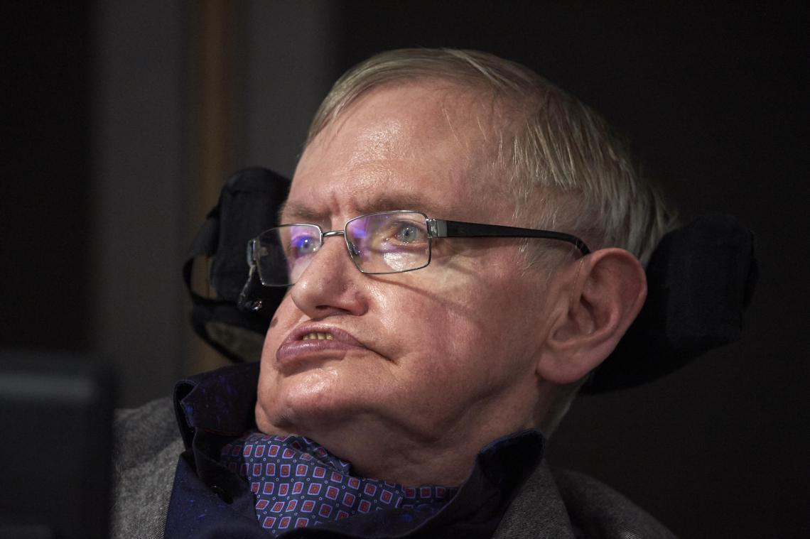 Bureau van Stephen Hawking krijgt replica in Londen