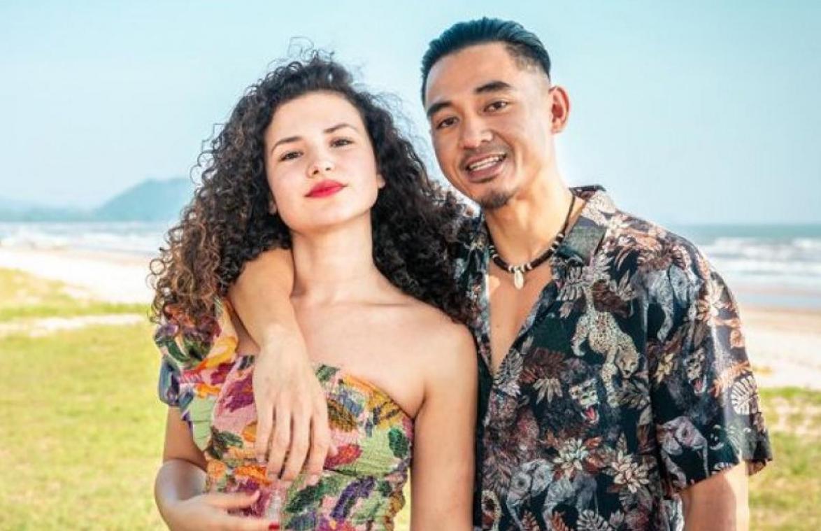 ‘Temptation’-Angela verbrand na te lang in de zon te zitten: «Wees niet zo’n stommerik zoals ik» (foto)