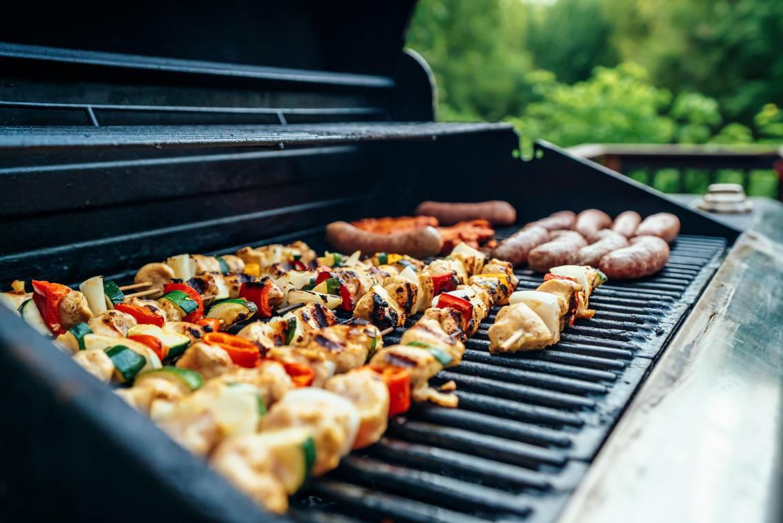 Hoe maak je je barbecue schoon?