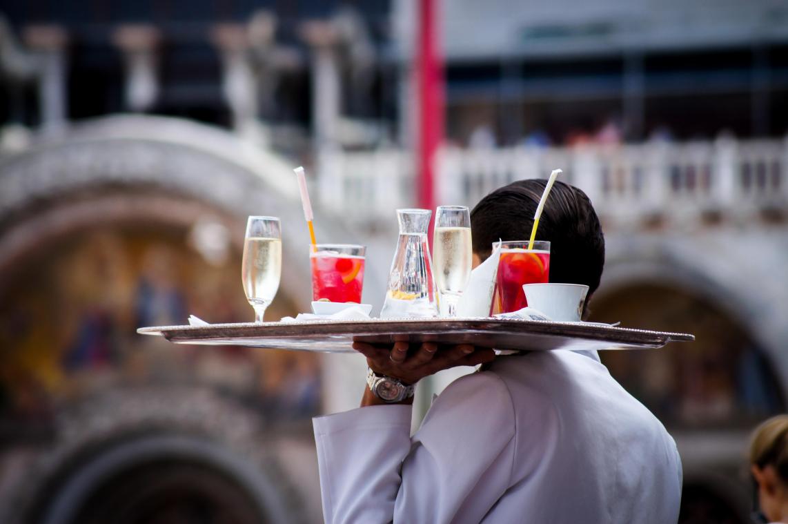 Helft van studenten droomt van vakantiejob in de horeca