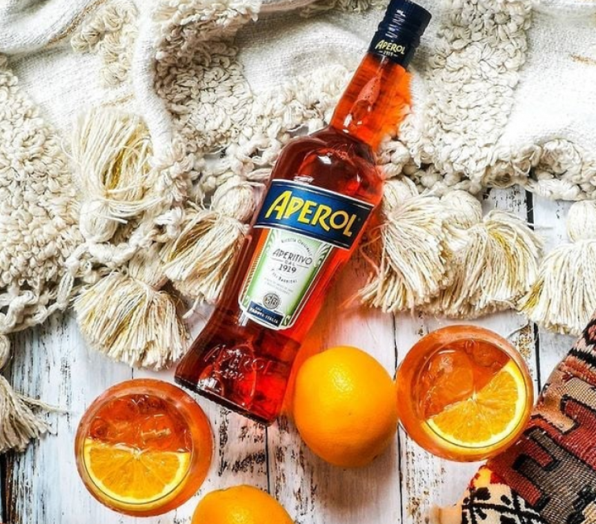 HEMELS. Zo maak je Aperol Spritz sorbetijs