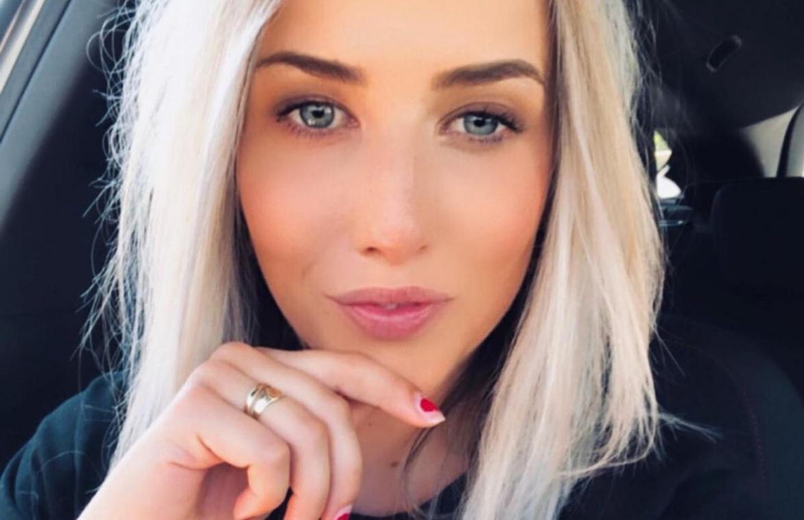 Laura uit ‘Blind Getrouwd’ haalt uit naar haters: «Een dikke middelvinger aan hen» (foto)