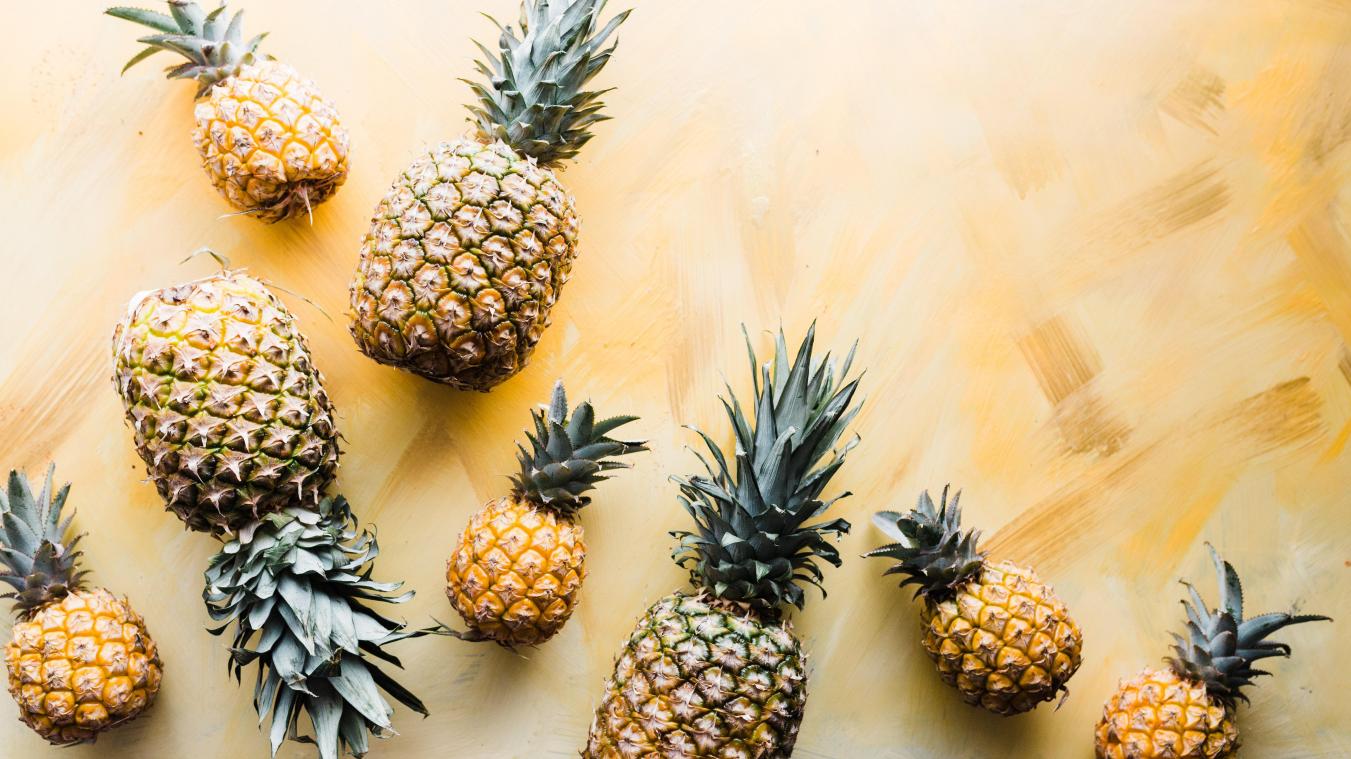 AHA! Daarom gaat je tong prikken van ananas
