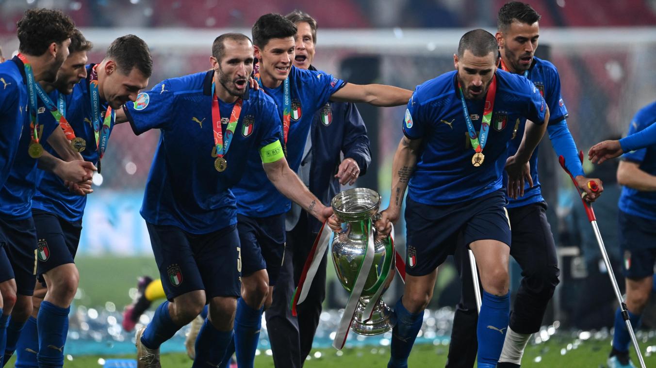 Italië verovert Europese titel na strafschop-thriller tegen Engeland