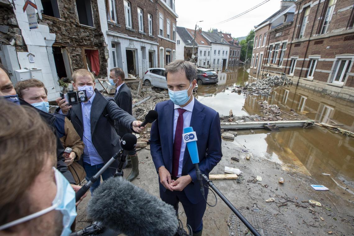 NOODWEER. Premier De Croo: «We laten jullie niet in de steek»