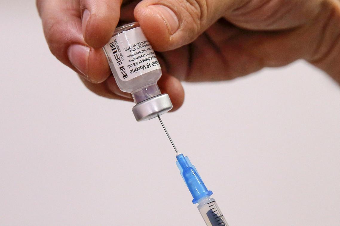 Zoveel bescherming biedt het Pfizer-vaccin nog na zes maanden