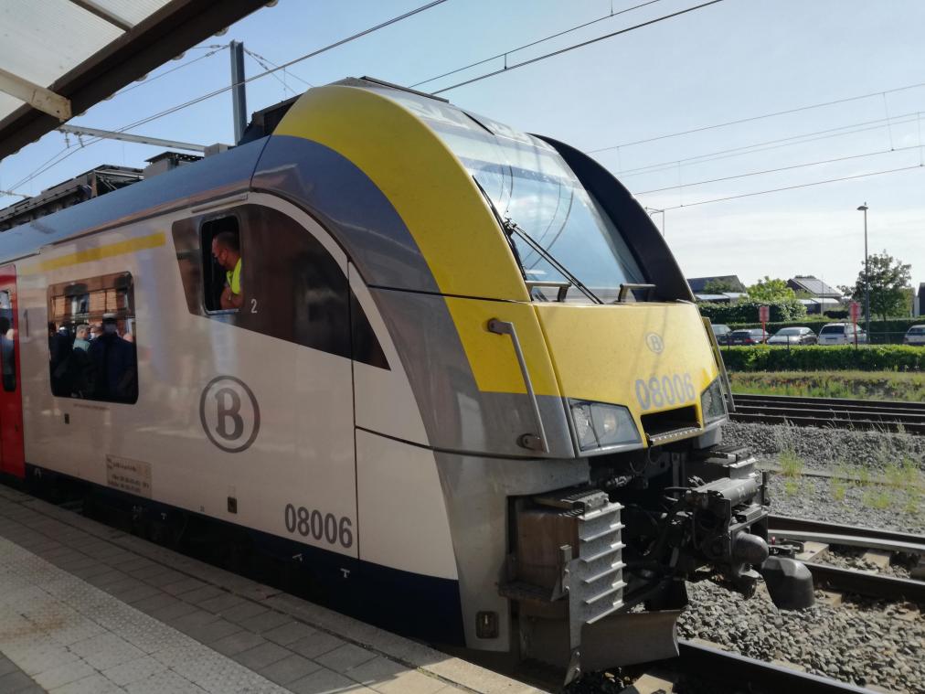 Zwaarst getroffenen van overstromingen kunnen twee maanden gratis reizen met openbaar vervoer