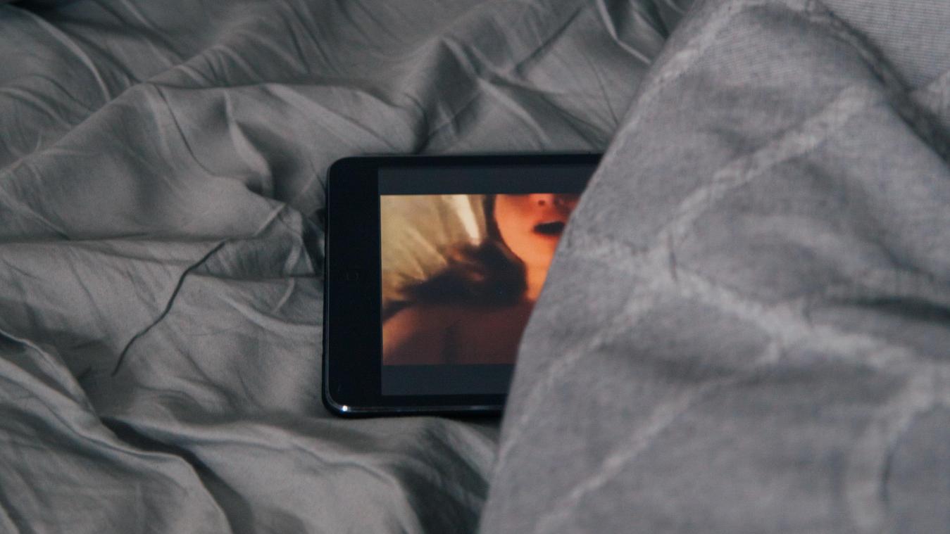 Man maakt misbruik van 900.000 dollar uit fondsenwerving start-up om… porno te kijken