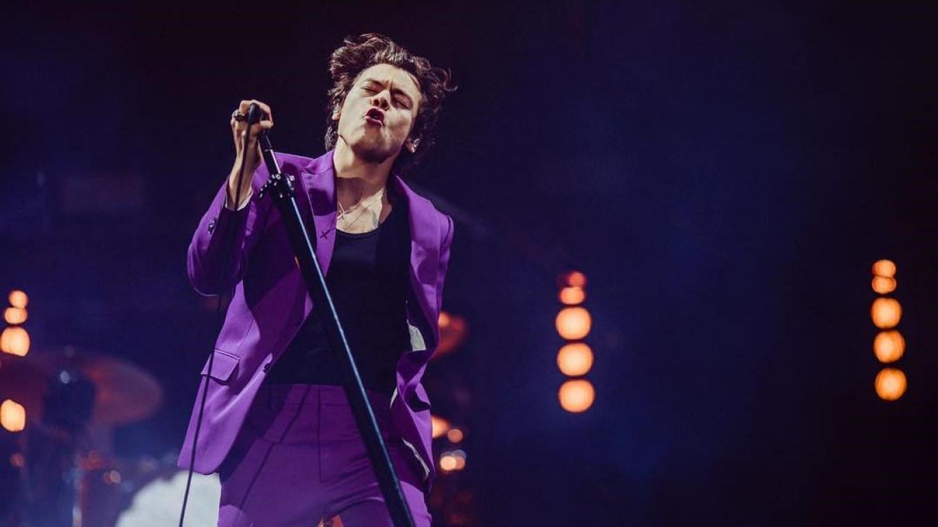 Fans Harry Styles woedend omdat hij dit deed tijdens concert (video)