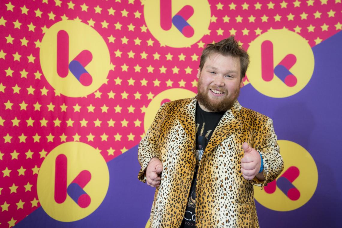 «Hoe durven ze?» Radiomaker Sven Pichal gechoqueerd nadat William Boeva uitgelachen wordt door tieners