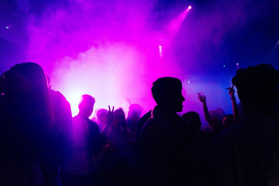 Dit weten we al over het Overlegcomité: nachtclubs open op 1 oktober, mondmaskerplicht in winkels en horeca op de schop