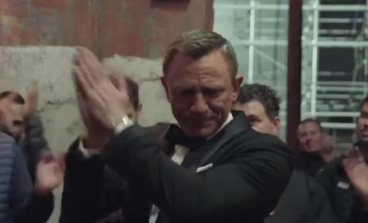 Fans houden het niet droog bij Daniel Craigs emotionele afscheid van James Bond: «Ik genoot van ieder moment» (video)