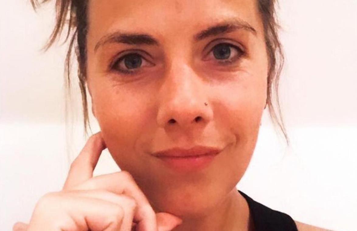 Leen Dendievel haalt uit naar volger die kritiek heeft op haar outfit: «Dat kwam toch binnen»