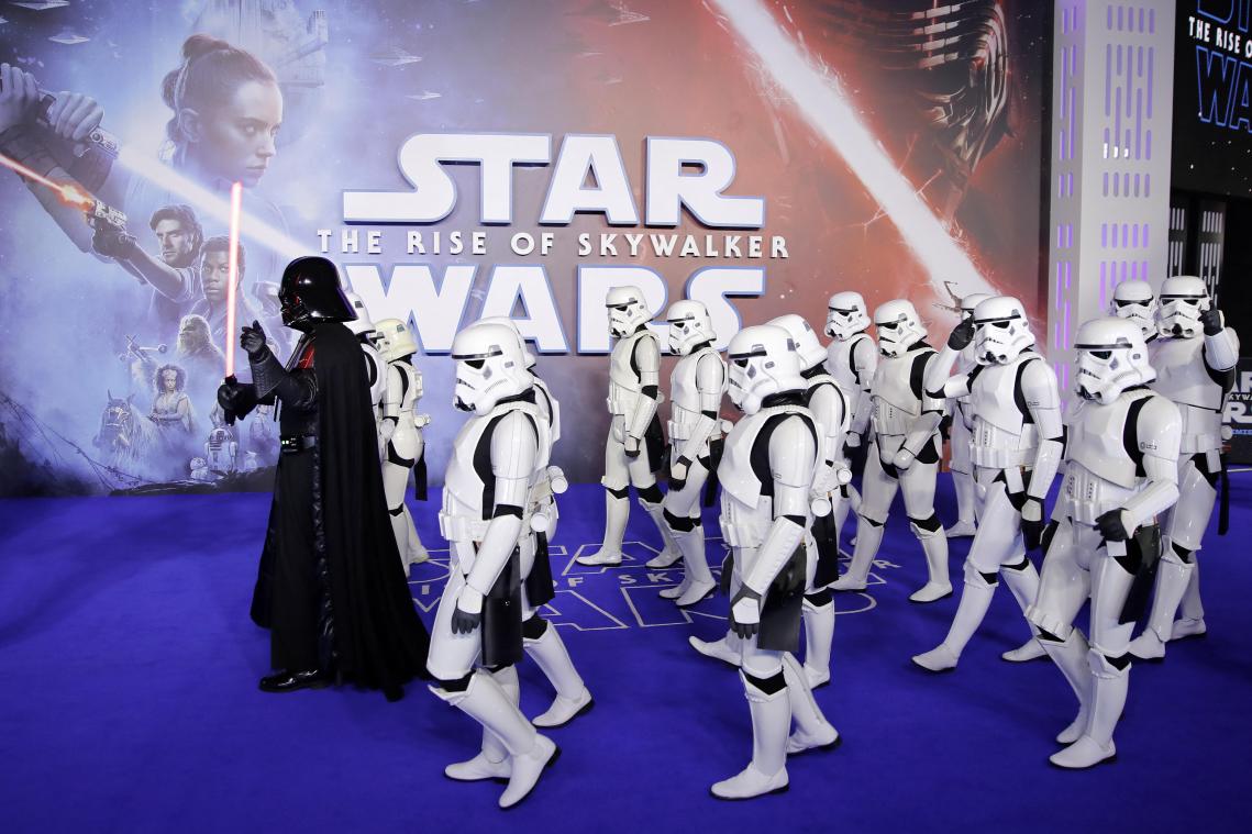 ‘Star Wars’-monteur maakt nieuwe ‘Star Wars’-films van Disney met de grond gelijk : «de verhaallijnen zijn rotslecht»