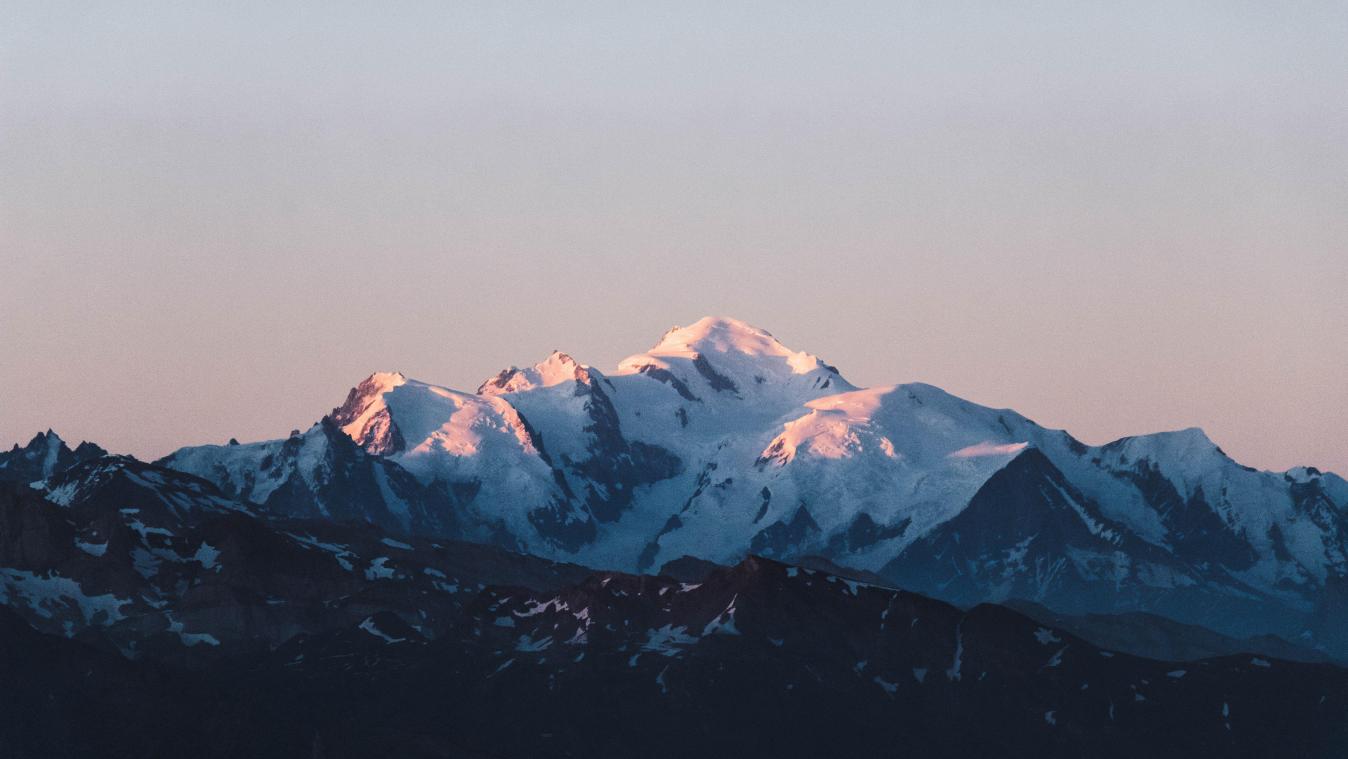 HUH? Beroemde Mont Blanc moet bijna een meter hoogte inleveren