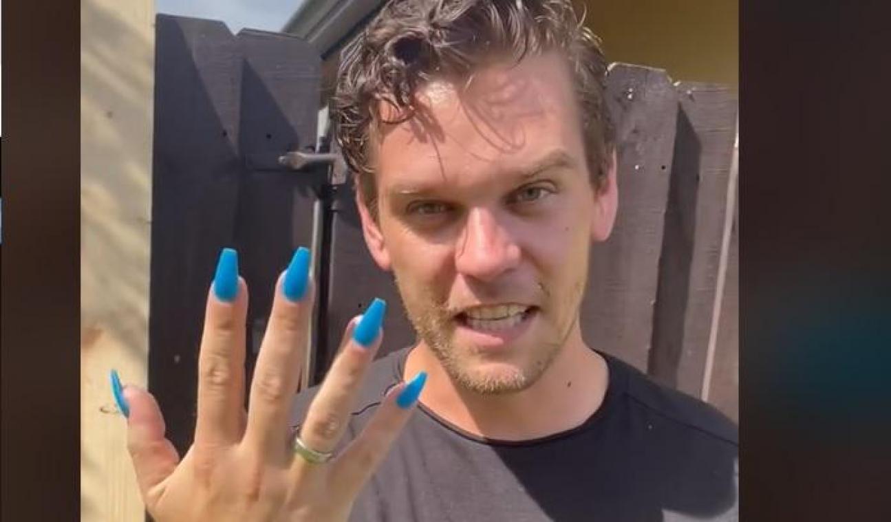 Dit is hoe boksers hun gelnagels redden in een gevecht (video)