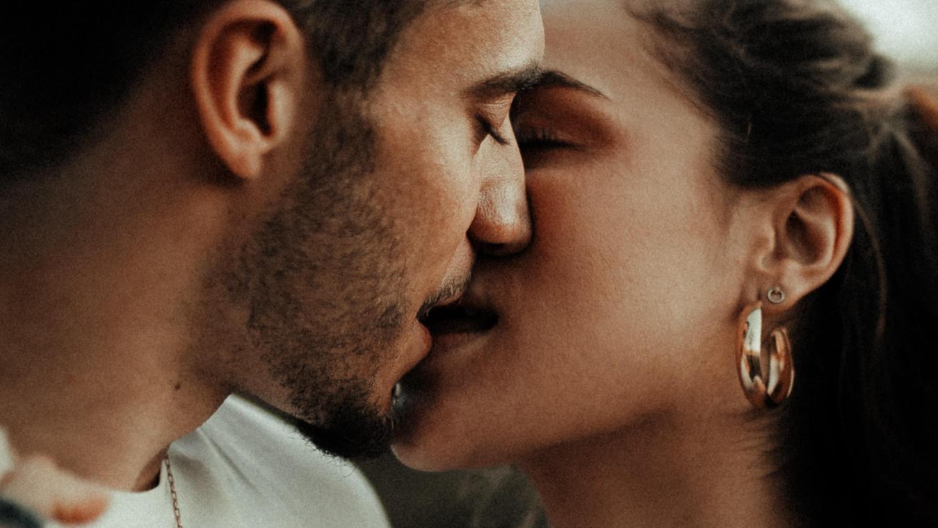 Bewezen: je partner overdag kussen is goed voor je seksleven