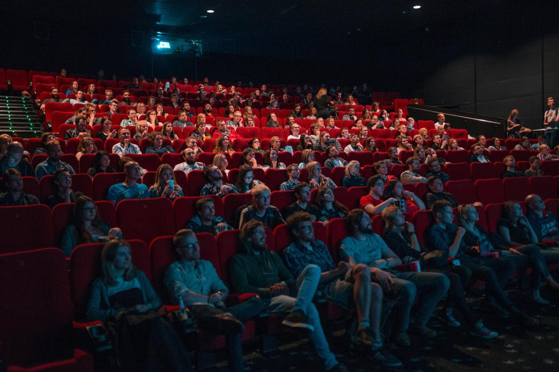 YES. Kinepolis en StuBru brengen ‘Moulin Rouge’ en andere nilliesfilm terug naar de cinema