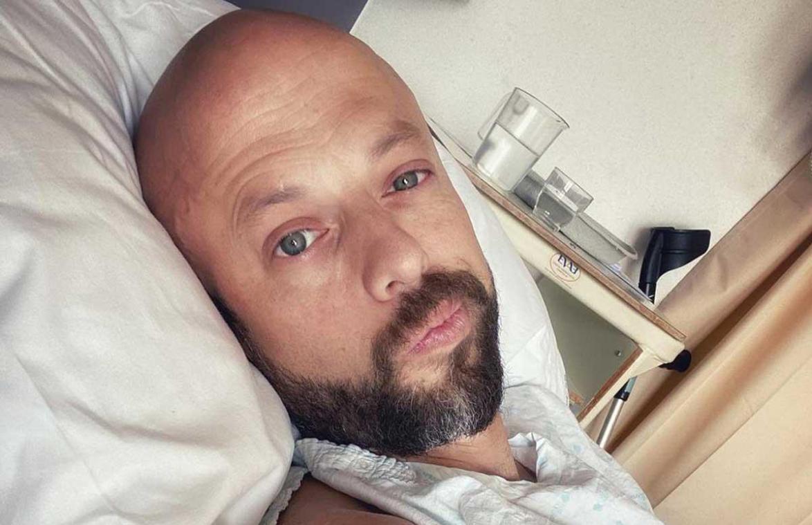 Staf Coppens belandt in ziekenhuis na pijnlijk incident: «Veel beterschap!»