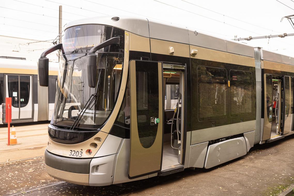 MIVB stelt haar eerste moderne Tram New Generation voor (foto’s)