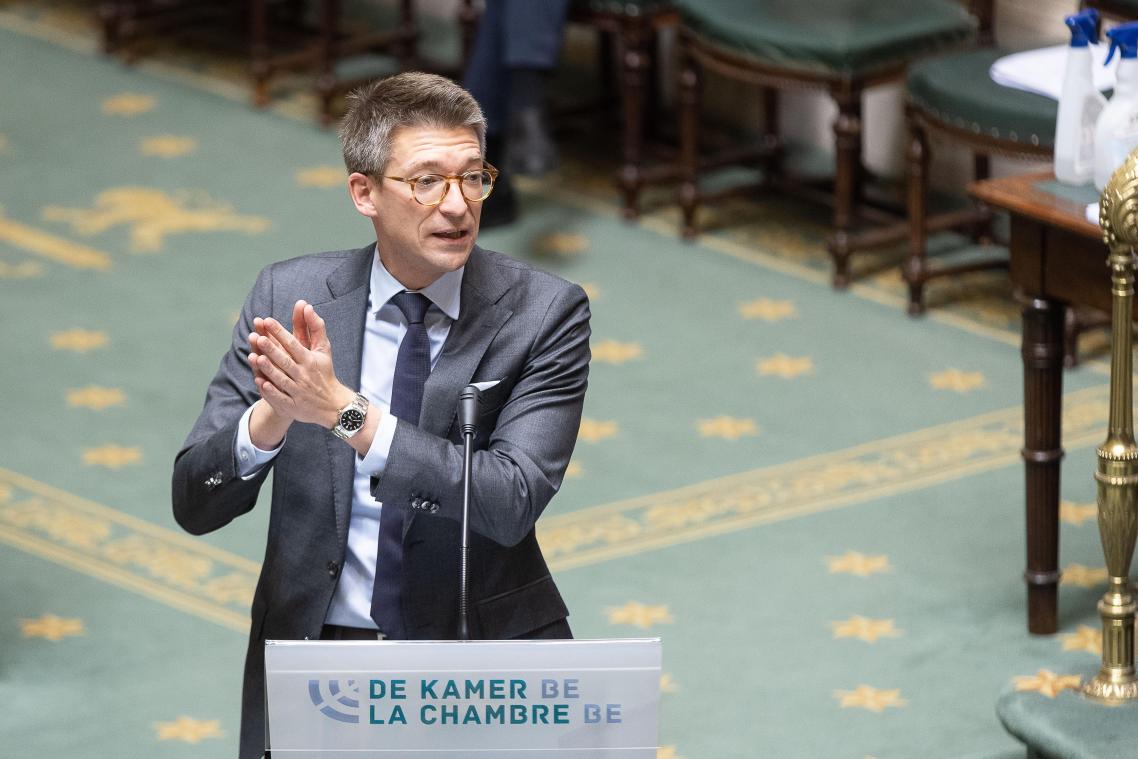 Coronapas op werkvloer zorgt voor verdeeldheid
