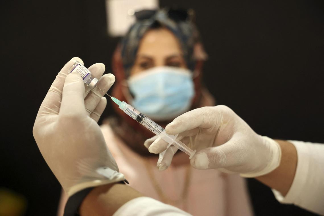Boosterprik na AstraZeneca- of Janssenvaccin op tafel bij Hoge Gezondheidsraad