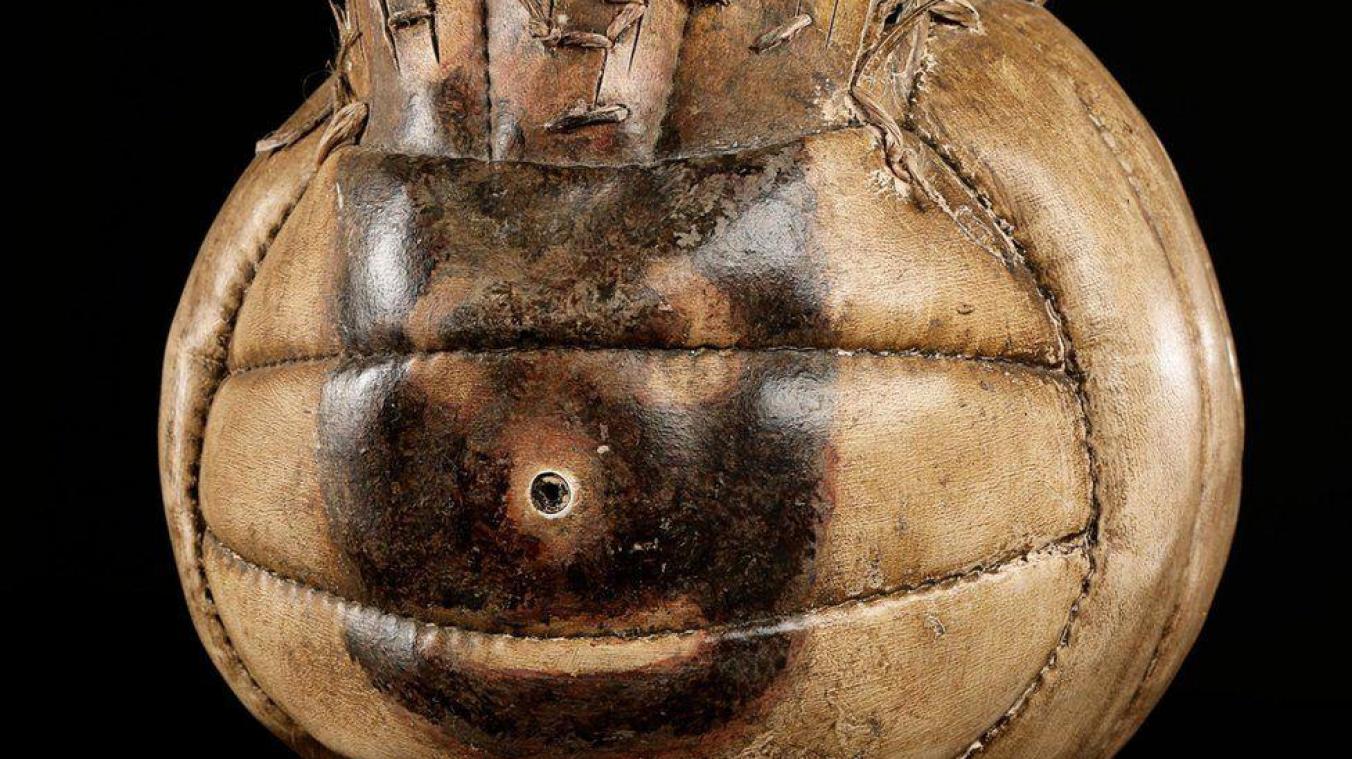 BIZAR. Volleybalhoofd Wilson uit film ‘Cast away’ geveild voor 269.000 euro