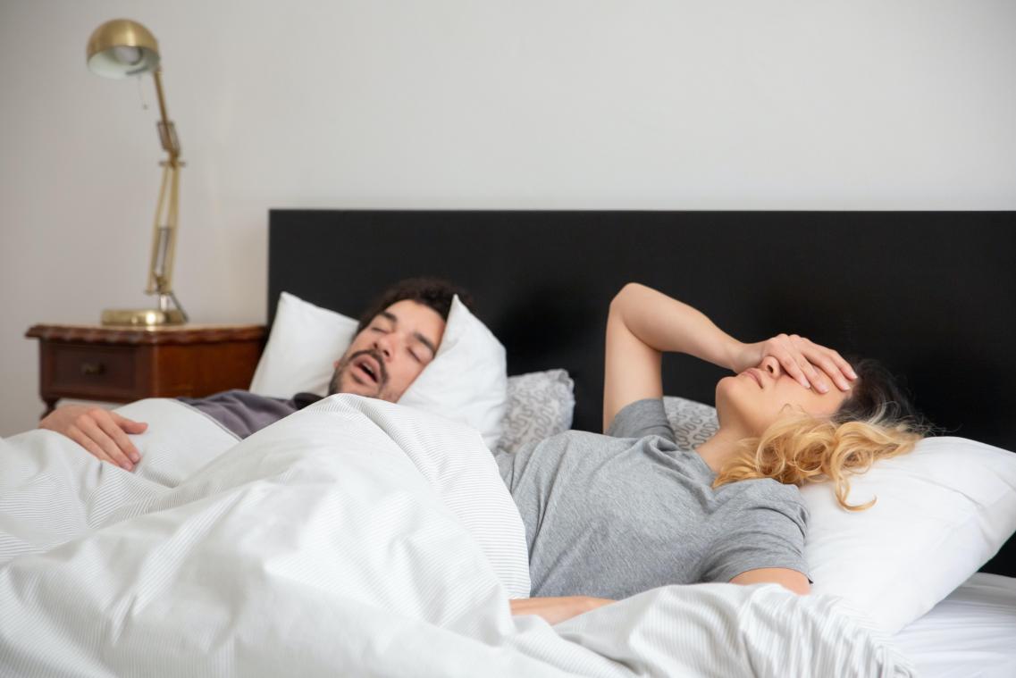 Snurkers opgelet: Snurken heeft een negatieve invloed op je relatie volgens VUB-onderzoek