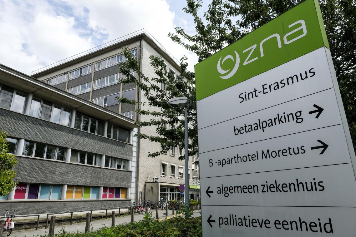 Ziekenhuis Netwerk Antwerpen vraagt bevolking om «besmettingskraan dicht te draaien», coronacijfers blijven stijgen