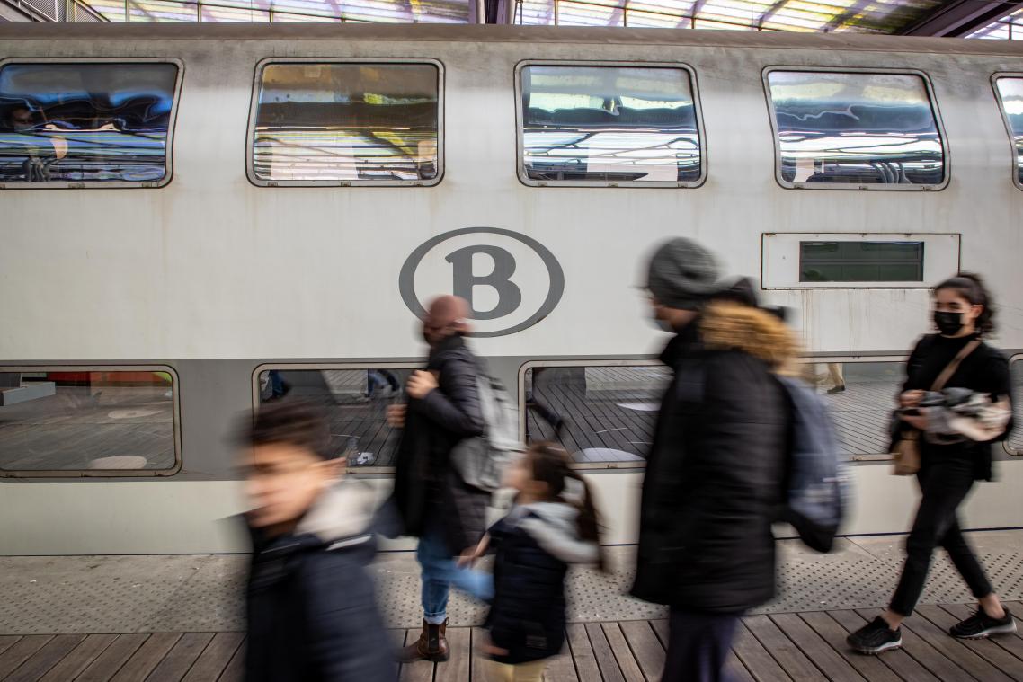 Binnenkort geen sigarettenrook meer op alle perrons?