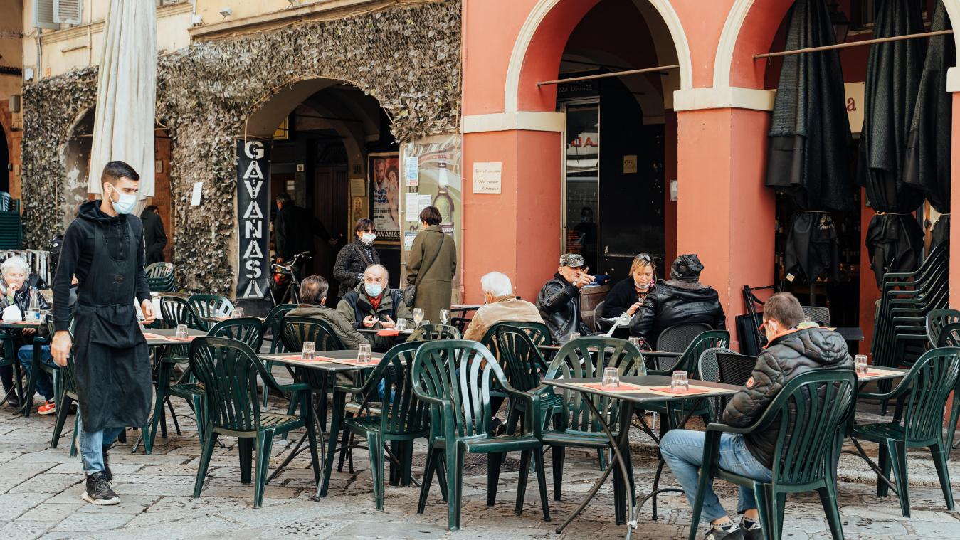 Ongevaccineerden mogen niet meer op restaurant of naar de bioscoop in Italië