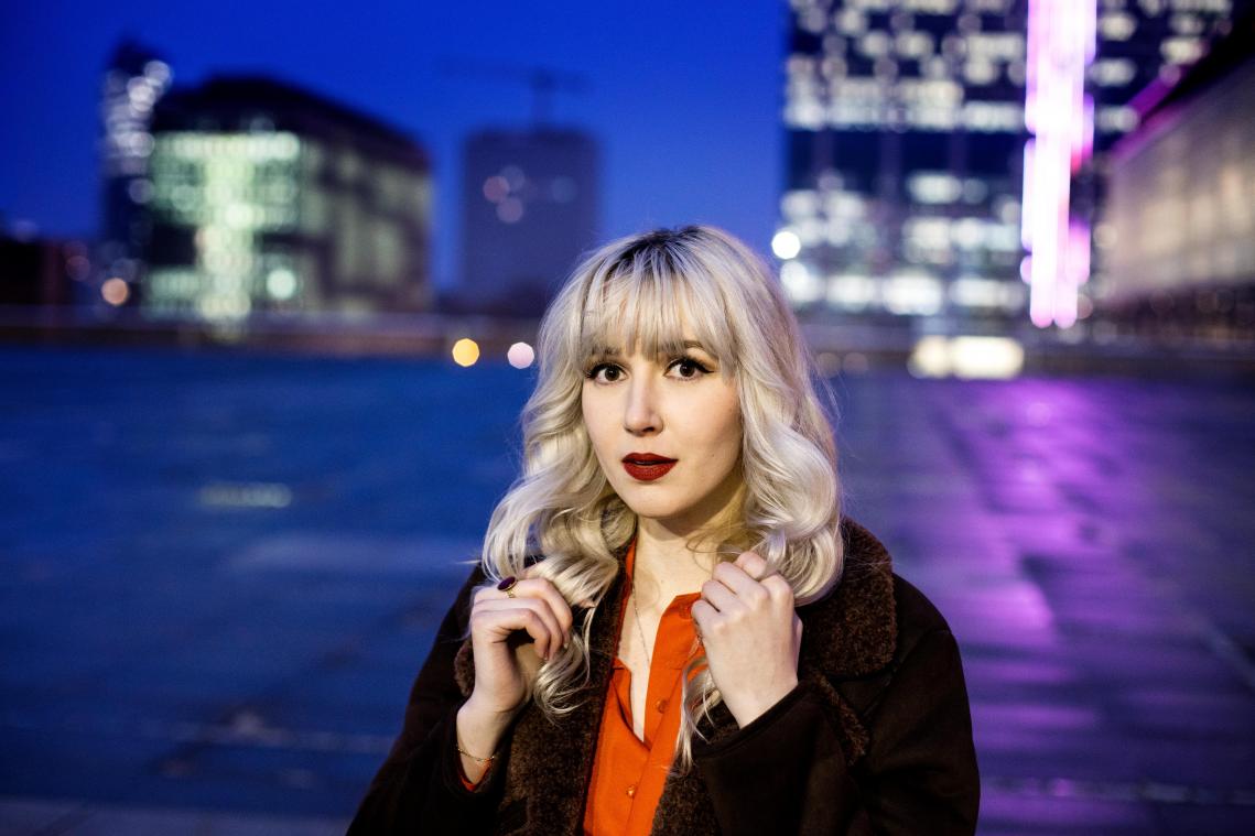 SPOT ON. Celsa Maxwell: «In mijn songs draait alles rond gevoel»
