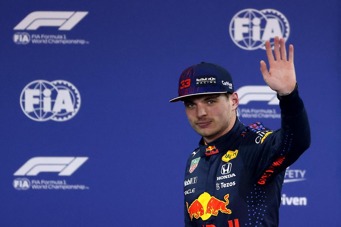 Verstappen wereldkampioen in laatste ronde na bloedstollende inhaalrace