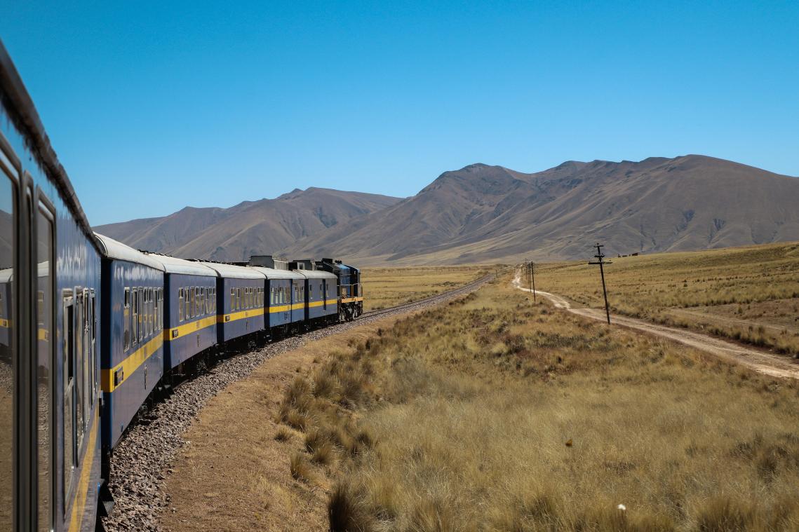 WOW. Deze indrukwekkende treinreis zou de langste ter wereld zijn